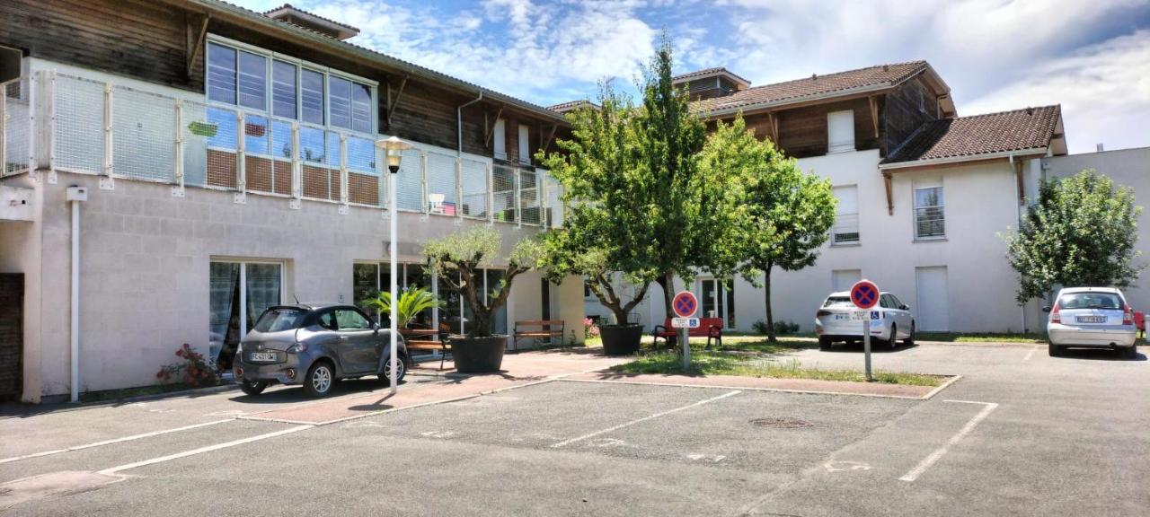 Villa Rose De Mons - Residence Services Senior La Brede Kültér fotó